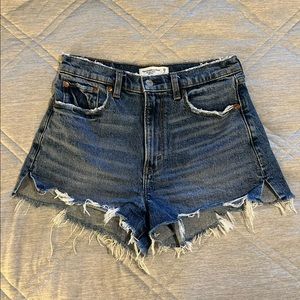 Abercrombie high rise mom shorts